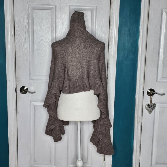 H&M shrug sweater shawl Brown Beige - Picture 7 of 14